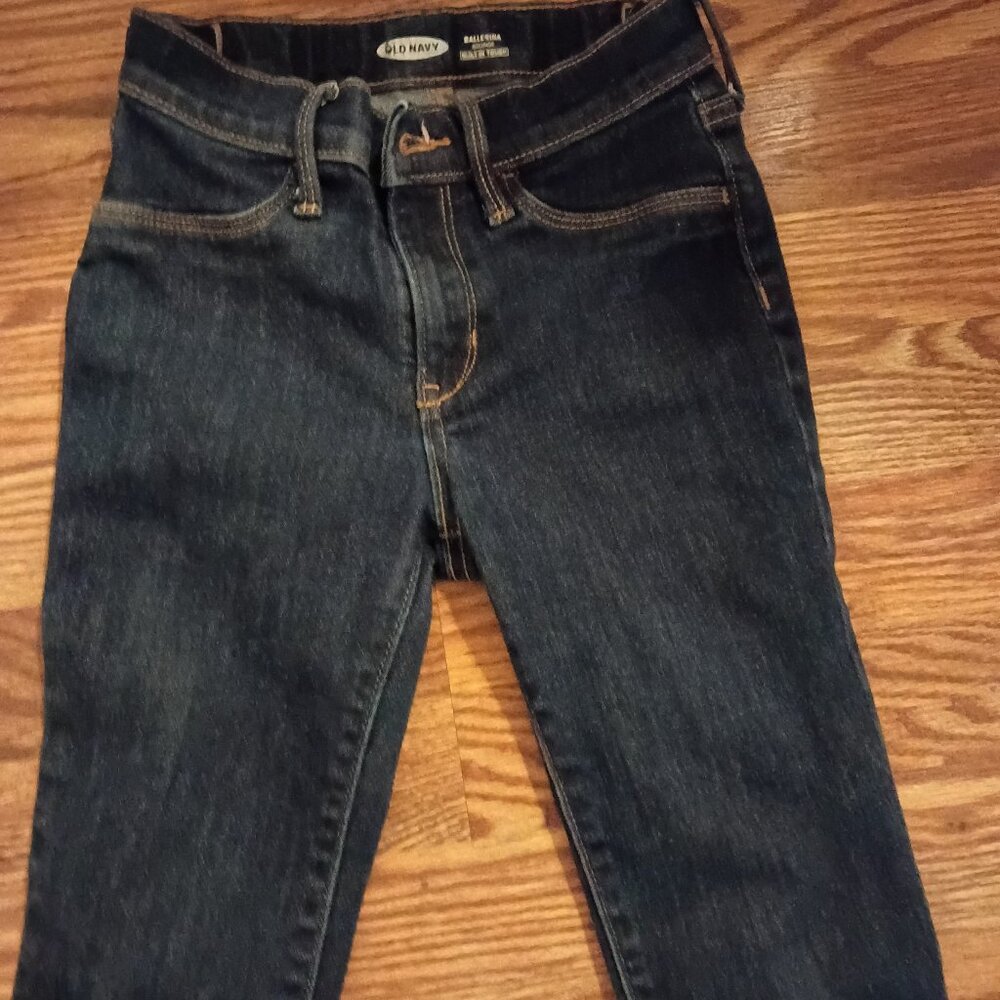 Girls size 10 Old Navy blue denim jeggings